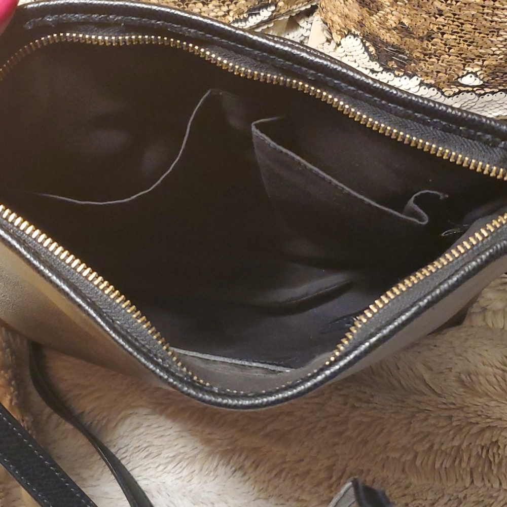 Authentic Coach Crossbody File Bag - Picture 7 of 13